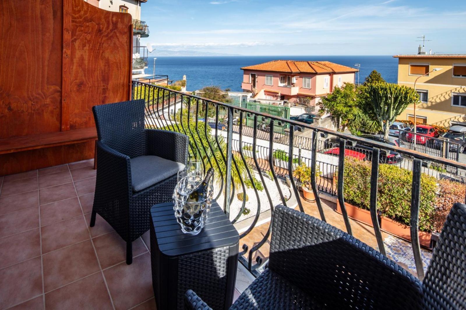 Suite Apartment Taormina Exterior foto